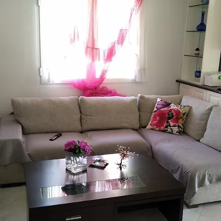 Maisonette Near The Sea. * Nikiti (Sithonia)