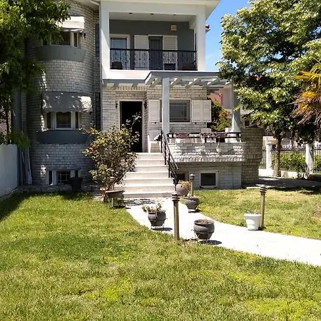 Villa Maisonette Near The Sea. Nikiti (Sithonia)