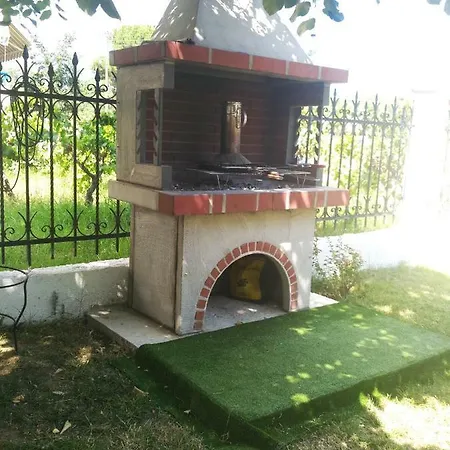 Maisonette Near The Sea. * Никити
