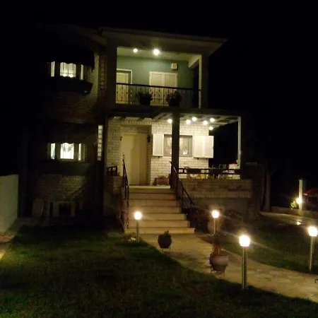 Maisonette Near The Sea. Никити